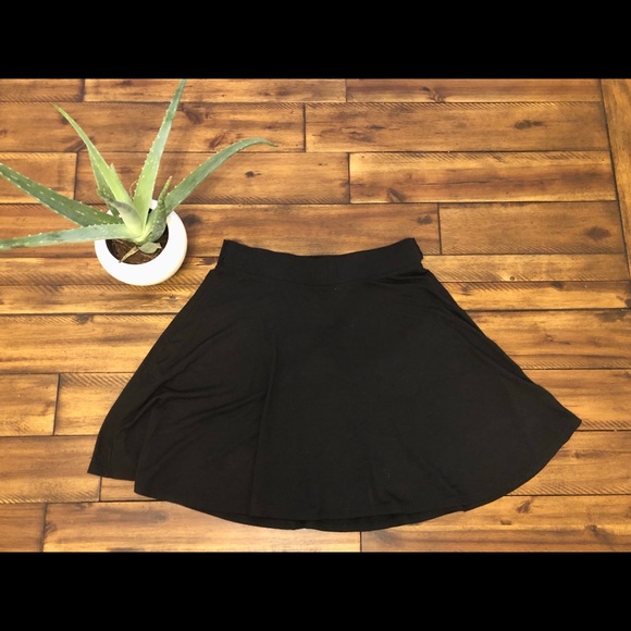 Full Tilt Dresses & Skirts - 🔥🔥 3 for $15  Black Skater Skirt